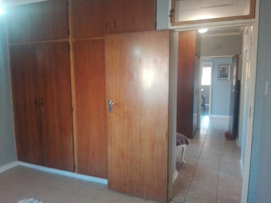 To Let 3 Bedroom Property for Rent in Riebeeckstad Free State